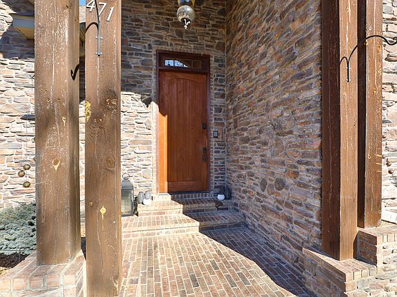 3rd image of 471 Arizona Drive