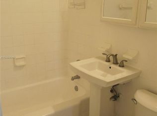 2748 SW 32nd Ct, Miami, FL 33133