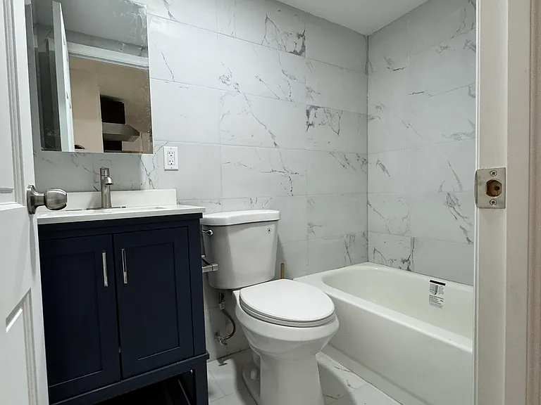 86 Emerson St #1 — Photo 11
