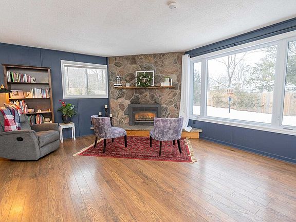 5th image of 38 Church St #36