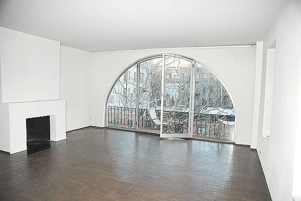 1st image of 14 Christopher St #5A