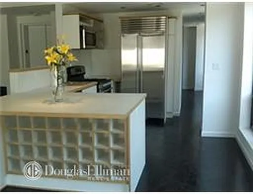 Rented by Douglas Elliman | media 32