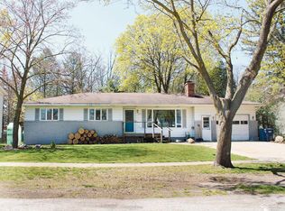 3271 Royal Oak Rd, Muskegon, MI 49441