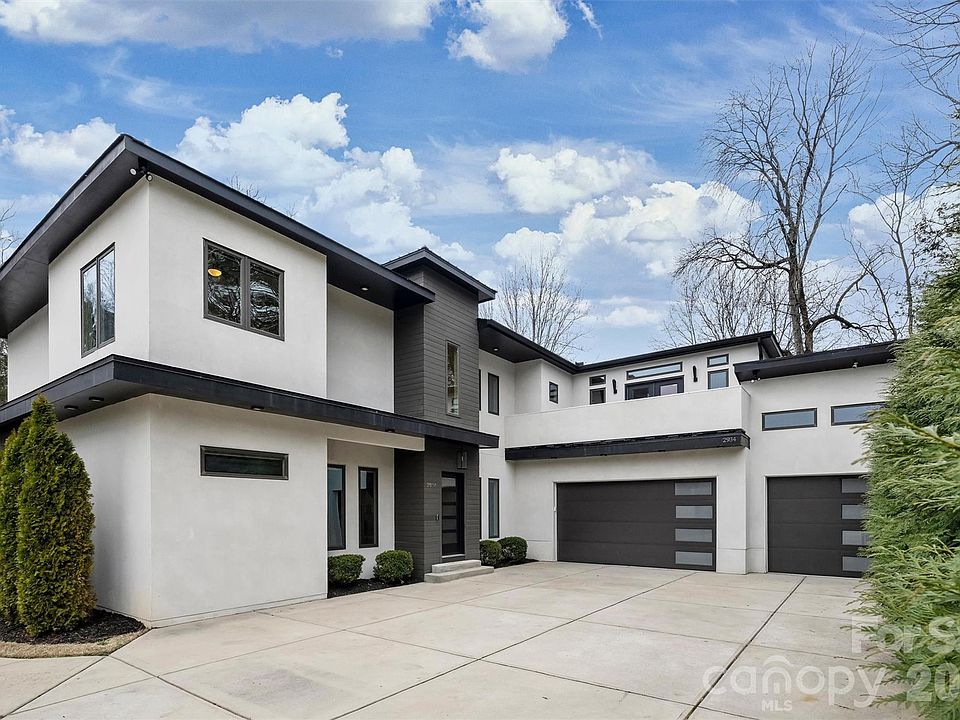1st image of 2934 Springs Dr