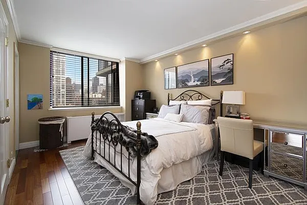 Rented by Maxwell Jacobs | media 15