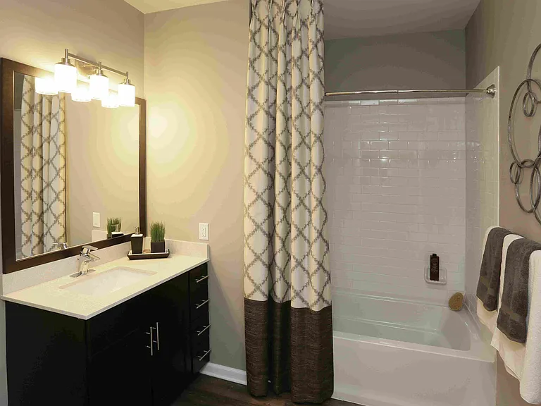 The Allure Mineola — Photo 23
