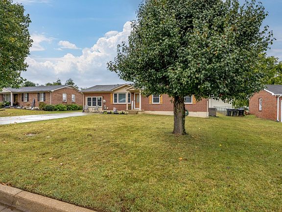 2nd image of 120 Dogwood Dr