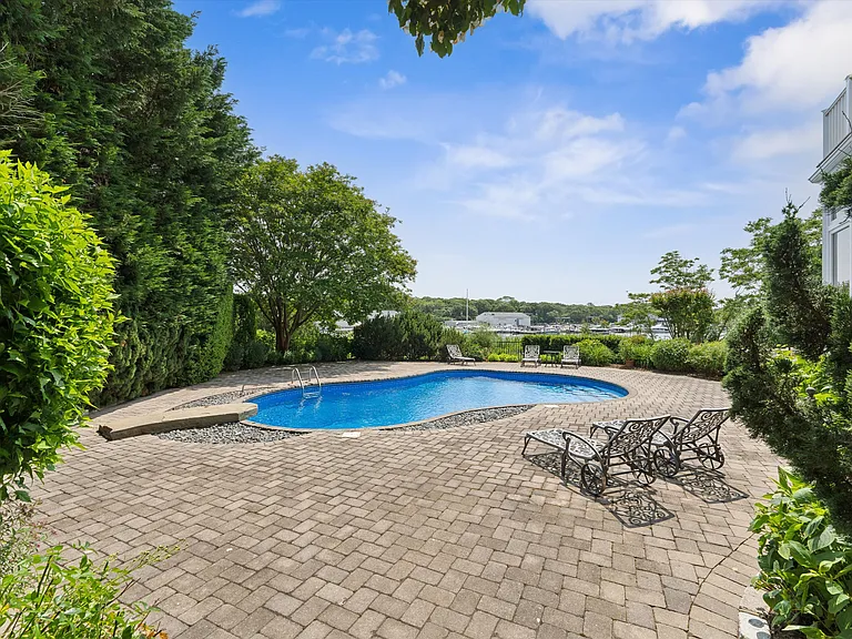40 Overlook Dr — Photo 27