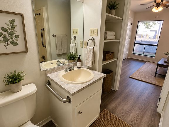 3rd image of 2362 W Denman St #11