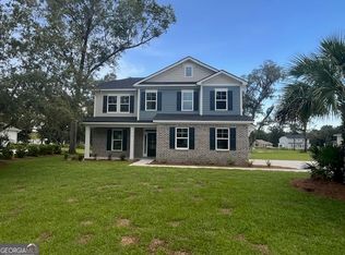 410 Harbour Island Cir, Waverly, GA 31565