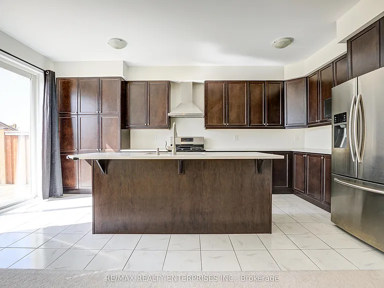 42 Callandar Rd #UPPER — Photo 7