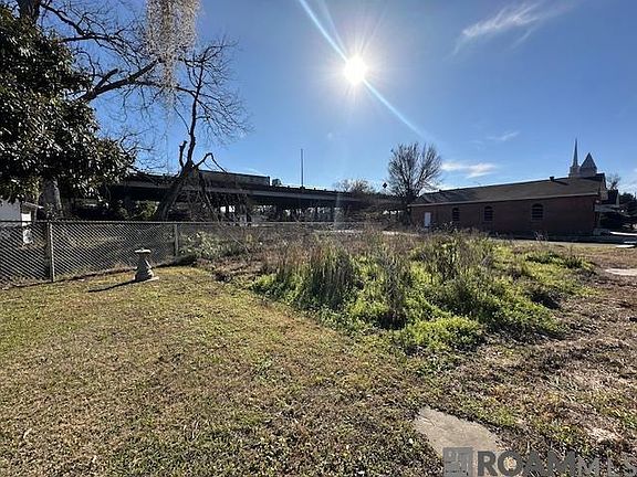 5th image of 602 S South Blvd