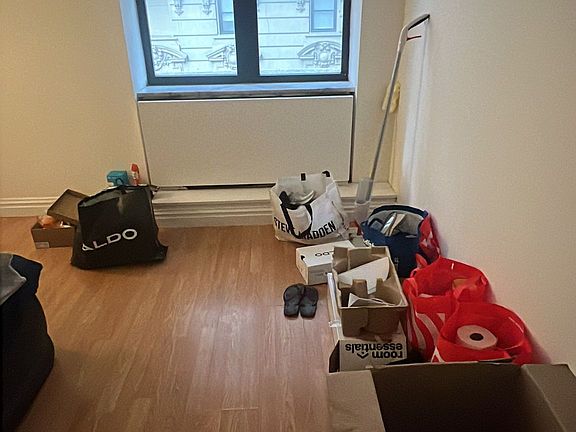 5th image of 50 W 34th St APT 3C09