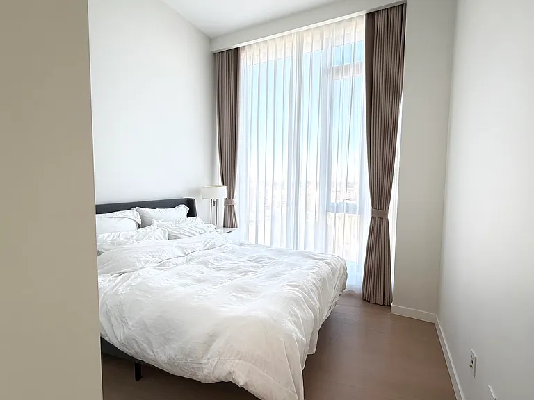 35-32 Leavitt St #Penthouse A — Photo 13