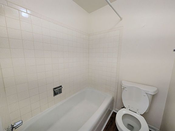 5th image of 5638 S Fox Cir APT 102