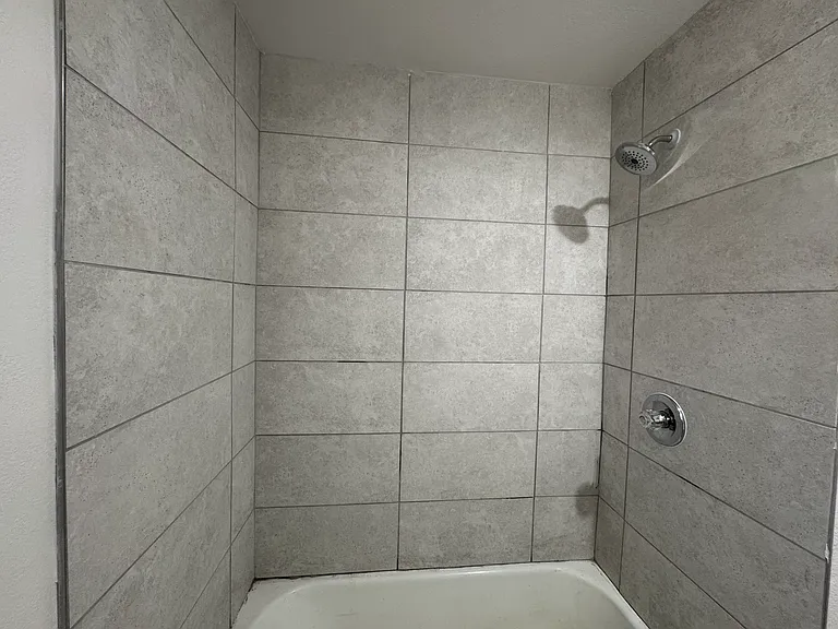 1501 N Oregon St #5 — Photo 13