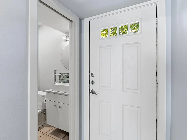 2122 Hancock Dr #121 — Photo 16