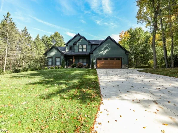 1105 Woodbend Rd, Ravenna, OH 44266