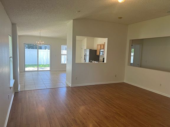 2nd image of 254 Cezanne Cir