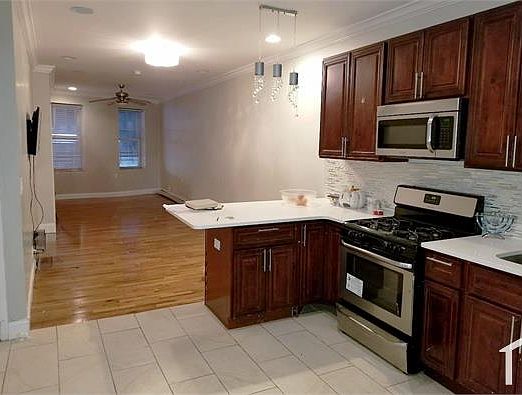 2nd image of 11123 Jamaica Ave APT 2