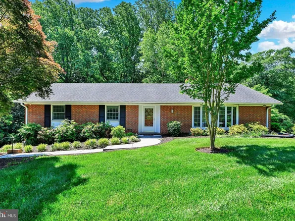 305 Overlook Dr, Lutherville Timonium, MD 21093