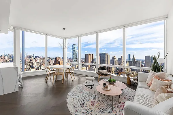 Rented by SERHANT. | media 1