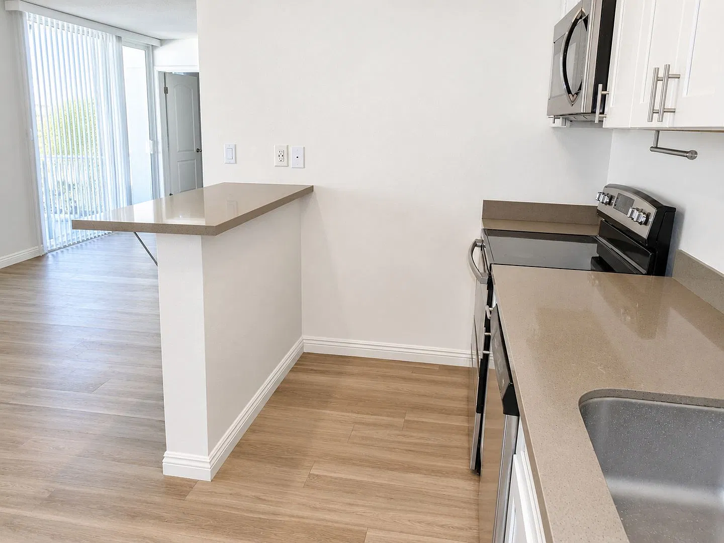 Fernwood Apartment Homes — Photo 4