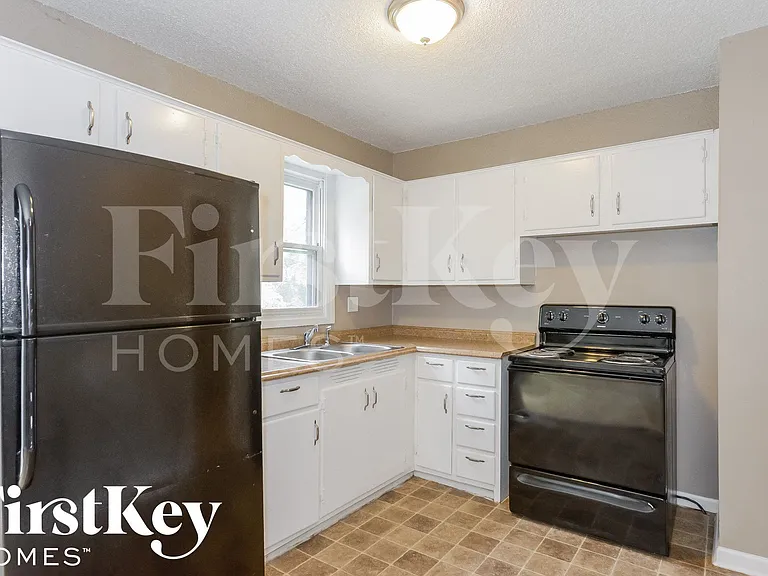 4021 S Osage St — Photo 9