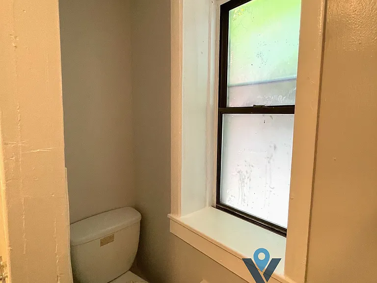 5 Adams St #1B — Photo 8