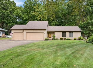 5737 Towerview Dr, Akron, OH 44319