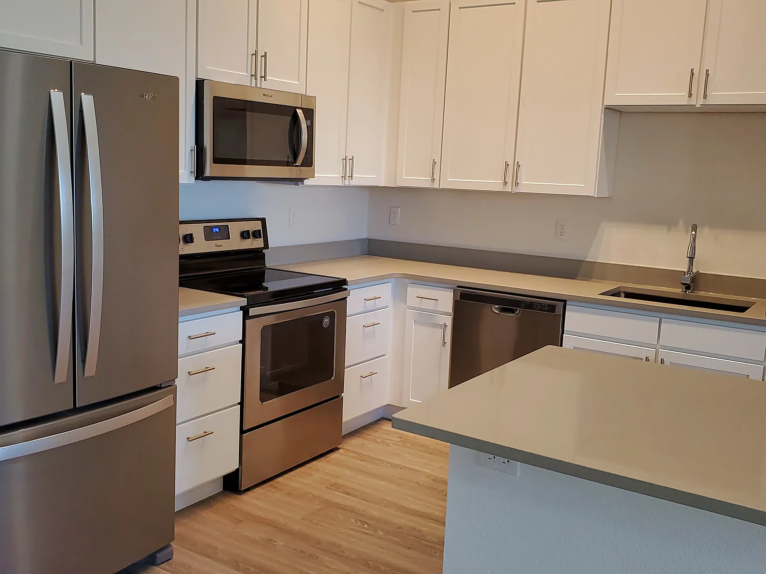 Brand new Condo at Prairie Walk at Cherry Creek with amazing mountain views! — Photo 3