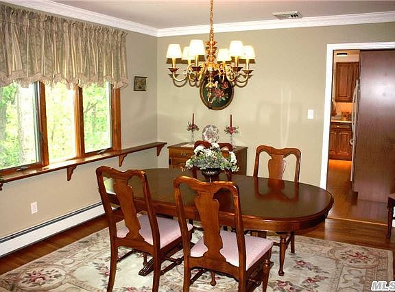5th image of 19 Bantry Ct