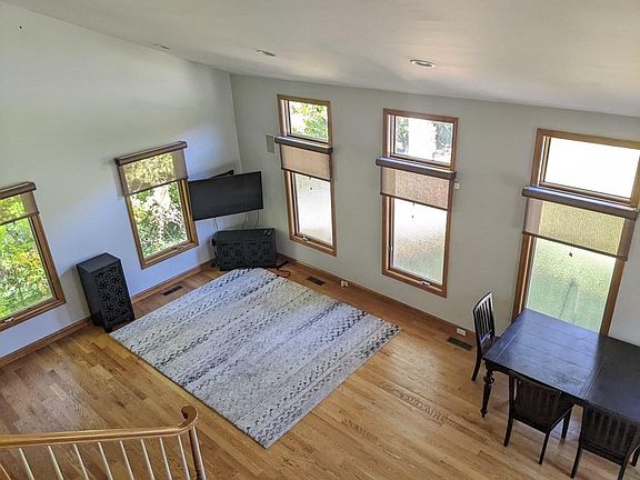 2nd image of 25 West St #1