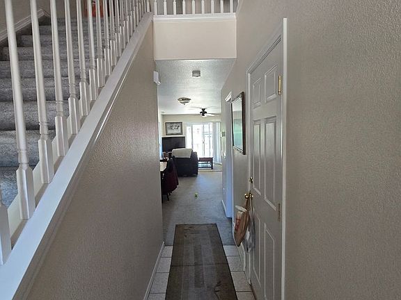3rd image of 1118-1120 W Pikes Peak Ave