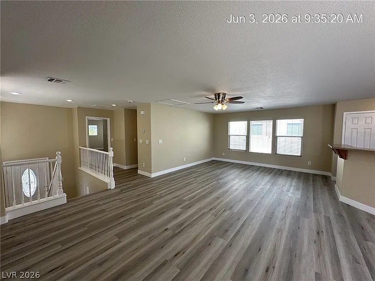 9754 Splendor Sky Ave — Photo 3