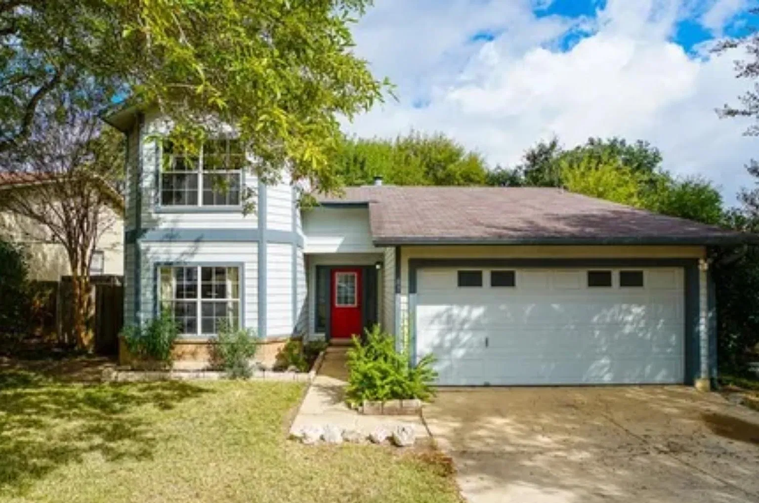 3 bed, 2.5 bath, 1366 sqft, $1,700 — Photo 1