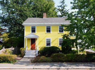 8 Lee St, Salem, MA 01970