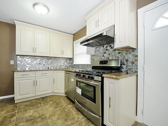 3rd image of 217 McKinley Pkwy