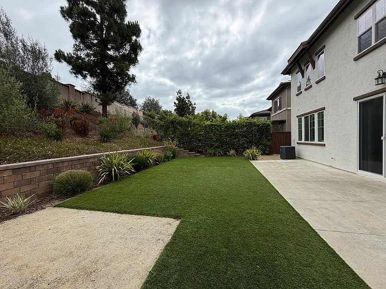 1523 Clifftop Ave — Photo 49