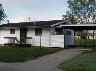7001 SW Crestwood Dr, Topeka, KS 66619