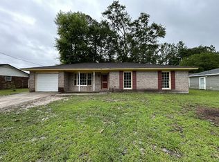 748 Bacon Rd, Hinesville, GA 31313