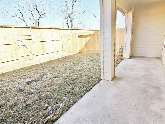 3rd image of 18214 Bethany Manor Ct