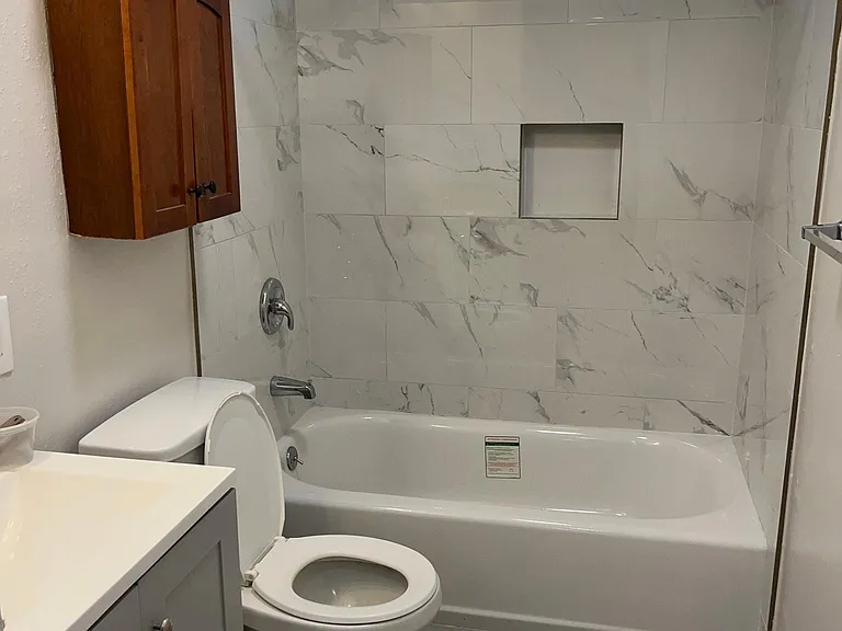 526 Wood St — Photo 6