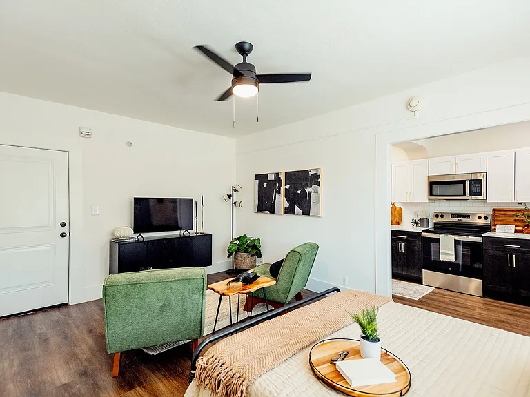 Parkview Apartments — Photo 7