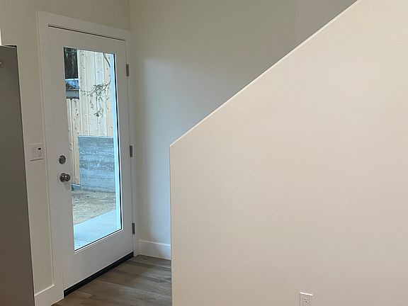 5th image of 1934 McCollum St