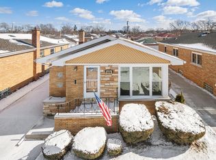 10153 S Albany Ave, Evergreen Park, IL 60805