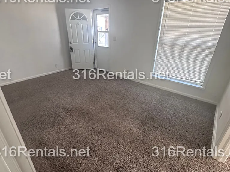 2305 S Topeka Ave — Photo 2