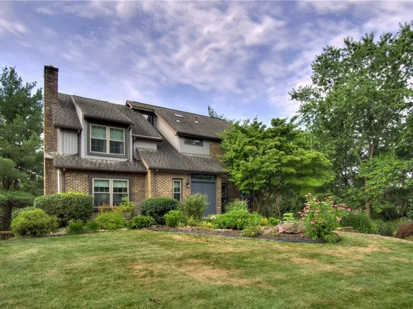 200 Pine Mountain Ln, Wexford, PA 15090