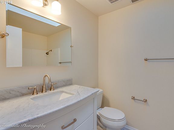 3rd image of 4105 NE 157th Ave
