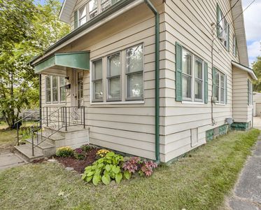 1104 N Blackstone St, Jackson, MI, 49202